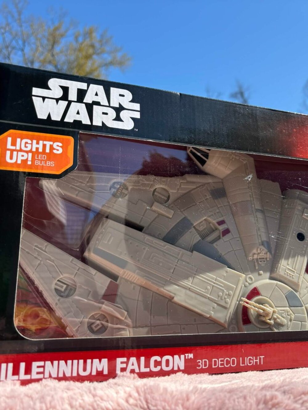 BNWT - Star Wars Millennium Falcon 3D Deco Light